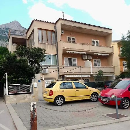 17 Apartment *